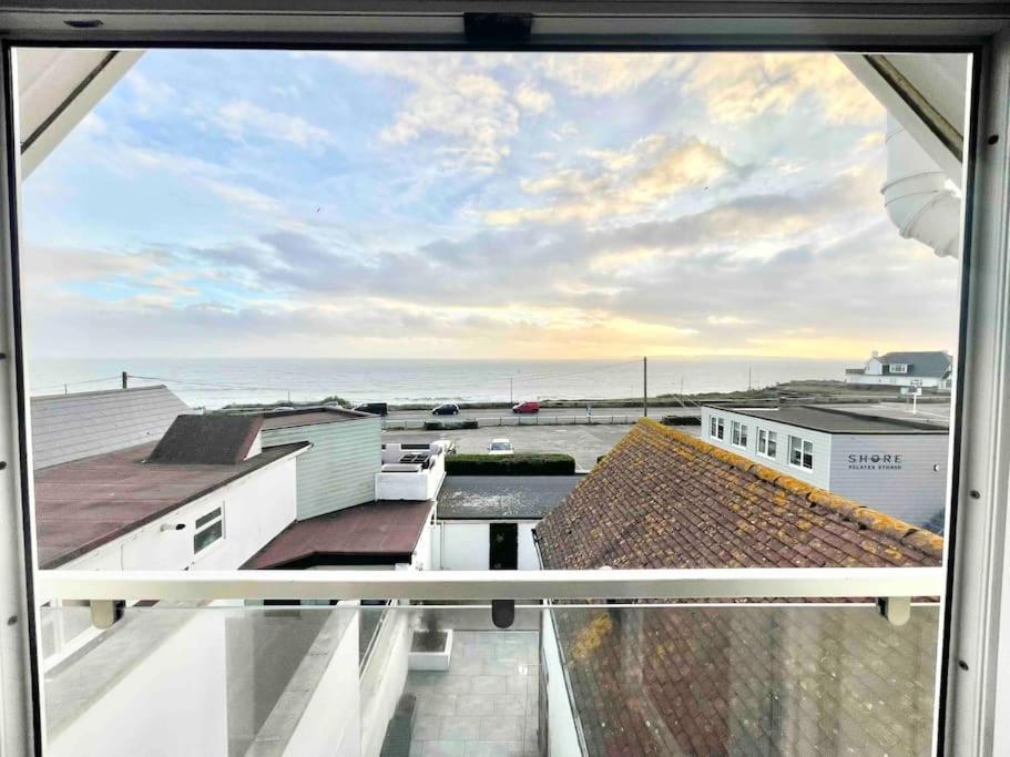Coastline Retreats - Stunning Sea View Apartment, Netflix Bournemouth Exterior photo